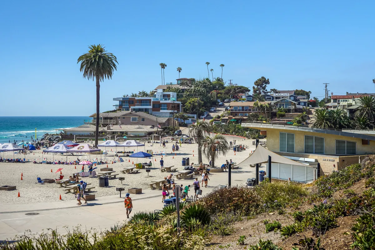 Swami's Beach world-famous surf spot with ocean views